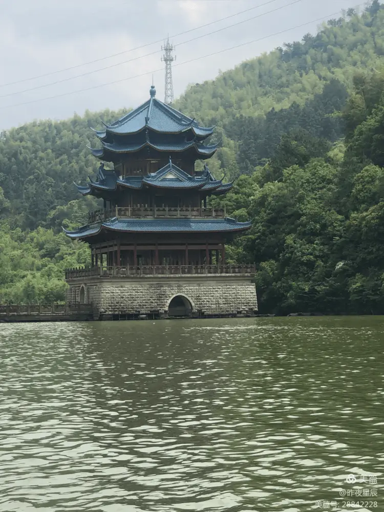 严子陵钓台_富春江小三峡图片_富春江小三峡