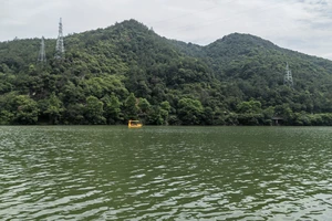 富春江桐庐严子陵钓台一日游_富春江小三峡游船体验_富春江小三峡图片