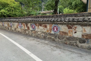 富春江桐庐严子陵钓台一日游_富春江小三峡游船体验_富春江小三峡图片