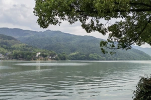 富春江小三峡游船体验_富春江桐庐严子陵钓台一日游_富春江小三峡图片