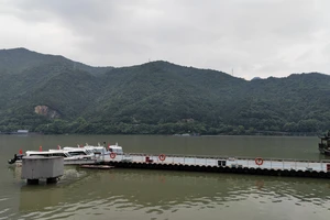 富春江桐庐严子陵钓台一日游_富春江小三峡游船体验_富春江小三峡图片