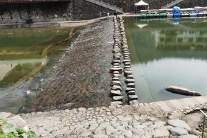 富春江小三峡游船体验_富春江小三峡图片_富春江桐庐严子陵钓台一日游