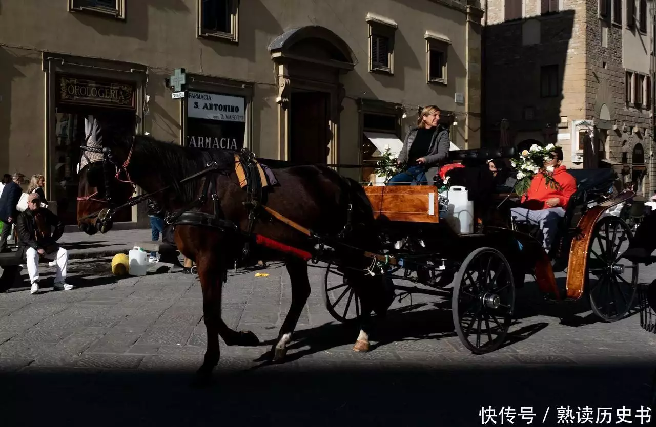 但丁故居博物馆佛罗伦萨_佛罗伦萨的诗人_但丁佛罗伦萨流亡经历