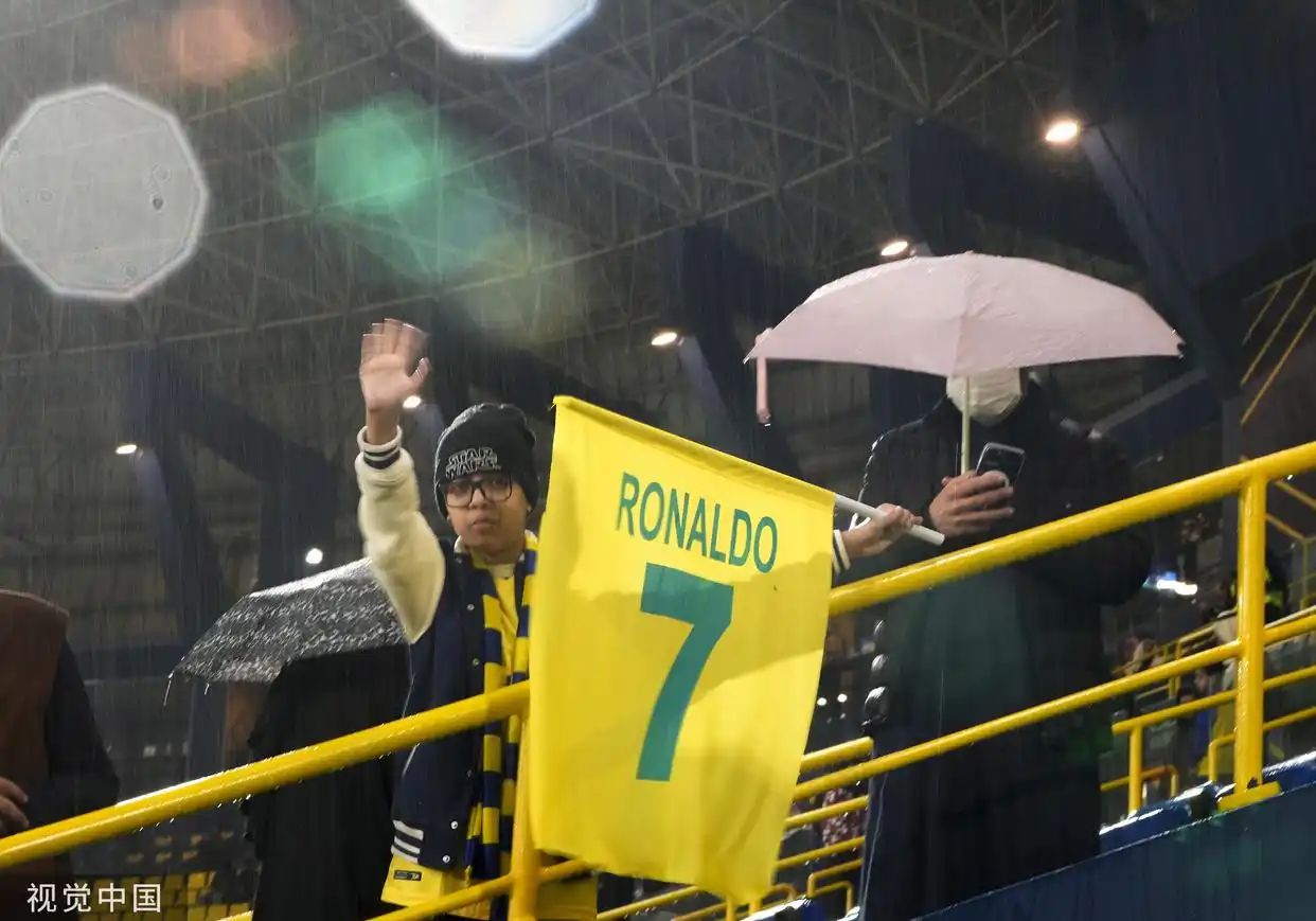 罗马诺：沙特正在密切关注拉什福德_曼联主场8连胜 拉什福德状态火热 C罗未完成注册