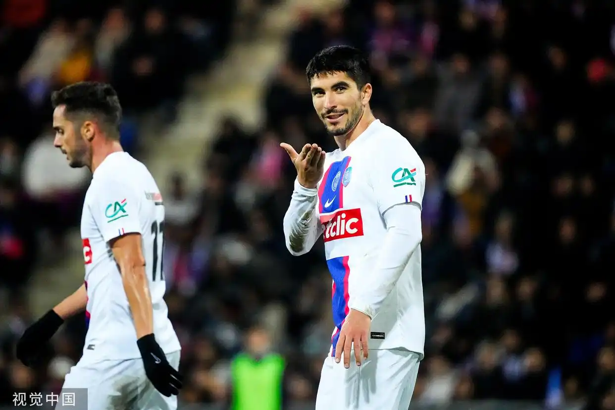 罗马诺：沙特正在密切关注拉什福德_曼联主场8连胜 拉什福德状态火热 C罗未完成注册