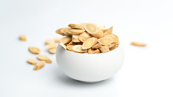 黄芪水真实作用_女人每天喝黄芪水好吗_黄芪水功效