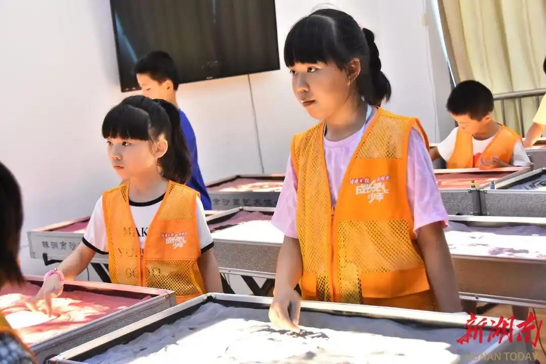 沙瓶画体验制作_株洲市沙画协会_沙画瓶子图片大全