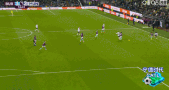 英超-曼联2-1逆转十人水晶宫 谢什科三连杀_曼联2比2平伯恩利_谢什科梅开二度