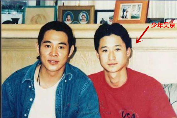 吴京狼牙的衣服_吴京谢楠爱情故事_吴京谢楠婚礼