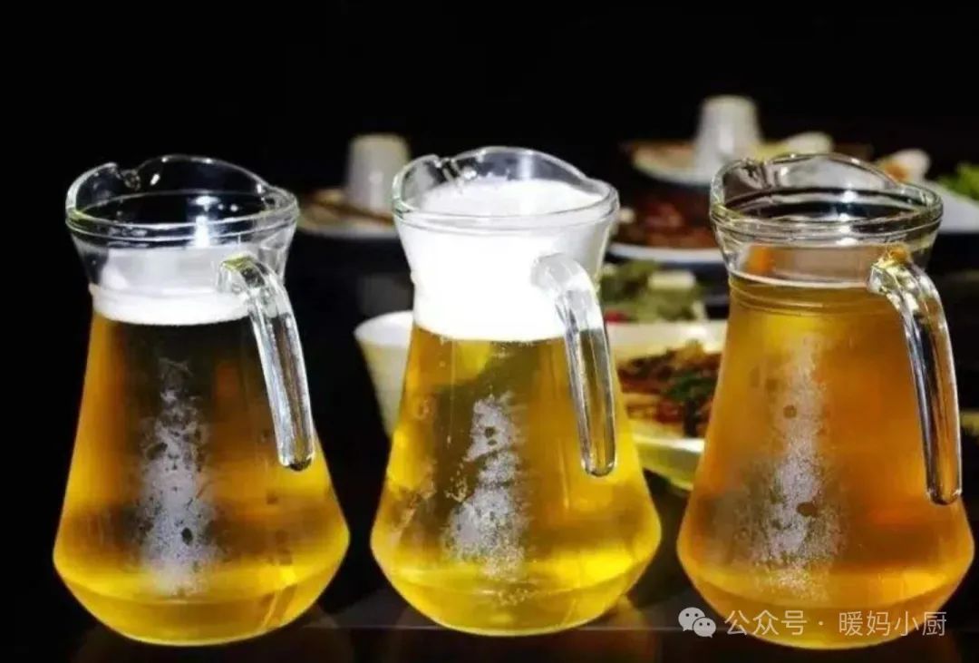啤酒水啤精酿区别_精酿啤酒与水啤的配料工艺差异_啤酒按麦芽汁浓度可分为