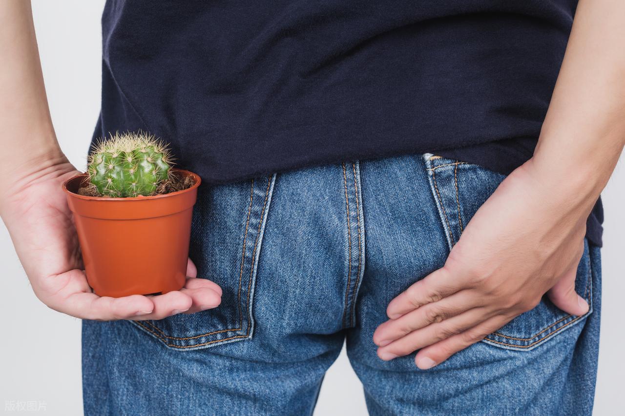 痔疮出血颜色_痔疮出血特点_自己弄弄肛门看里面弄出点血