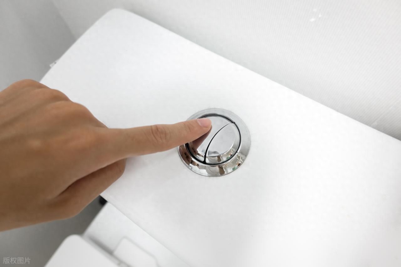 自己弄弄肛门看里面弄出点血_内痔疮出血怎么处理_内痔疮出血治疗步骤