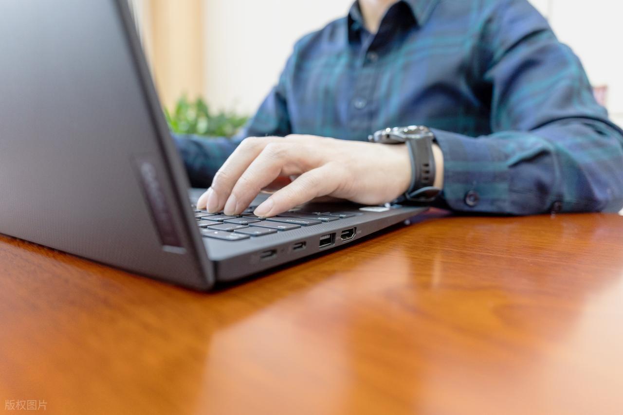 内痔疮出血怎么处理_内痔疮出血治疗步骤_自己弄弄肛门看里面弄出点血