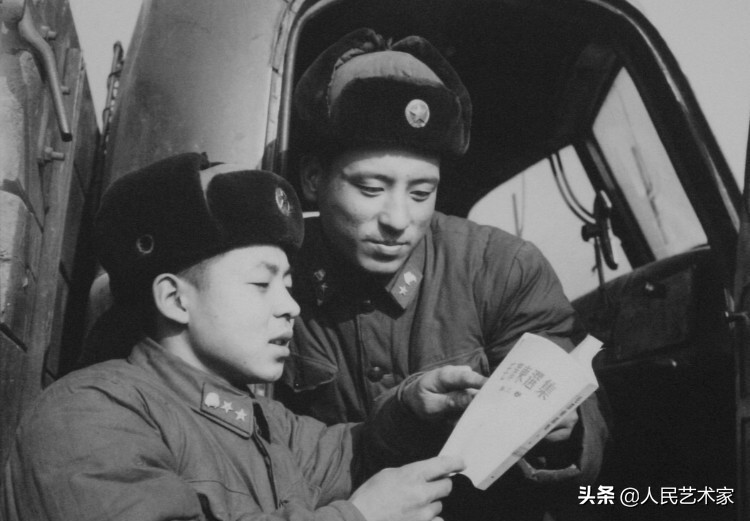 乔安山 雷锋 故事_有关雷锋电影_离开雷锋的日子 电影 乔安山