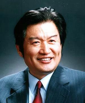 有关雷锋电影_乔安山 雷锋 静默的情怀