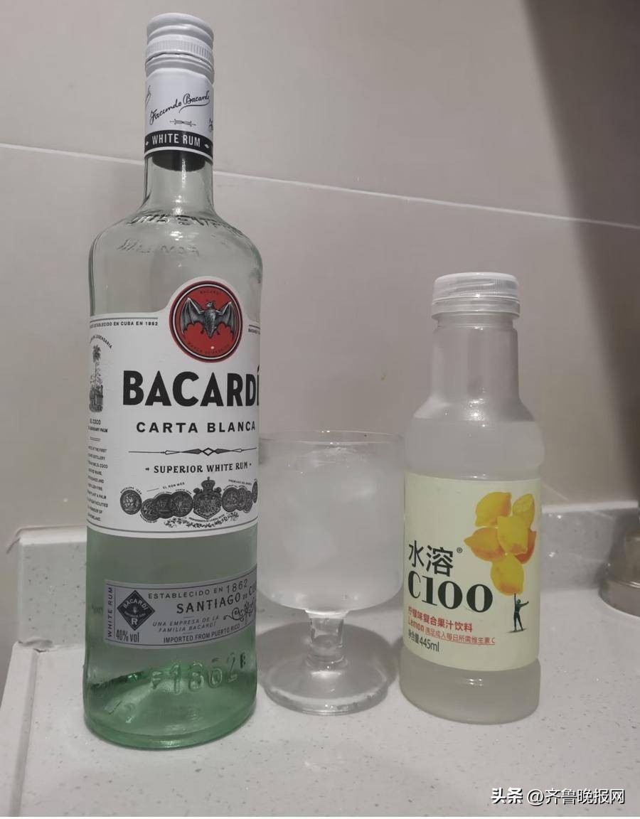 国民初恋威士忌维他柠檬茶_汤力水可以调什么酒_便利店调酒配方