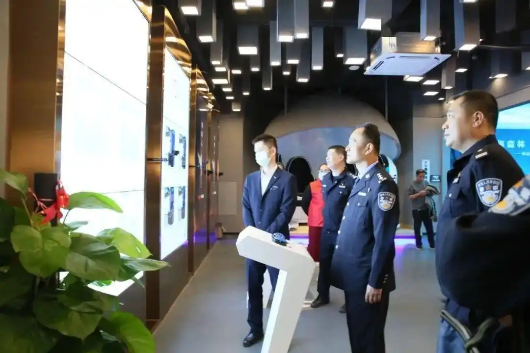 陆川县公安局警务交流_广西陆川县吸毒_兴业县公安局吸毒人员管控