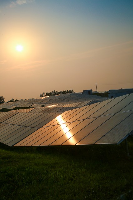 太阳能玻璃股票_钙钛矿叠层电池龙头公司_柔性叠层太阳能核心个股名单