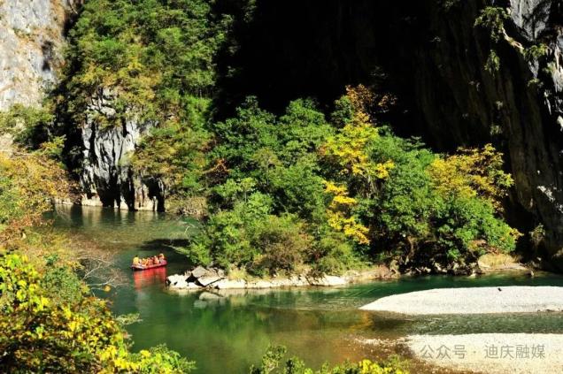 滇西北香格里拉生态旅游区_丽香铁路暑期文旅盛典_迪庆香格里拉19℃夏季旅游