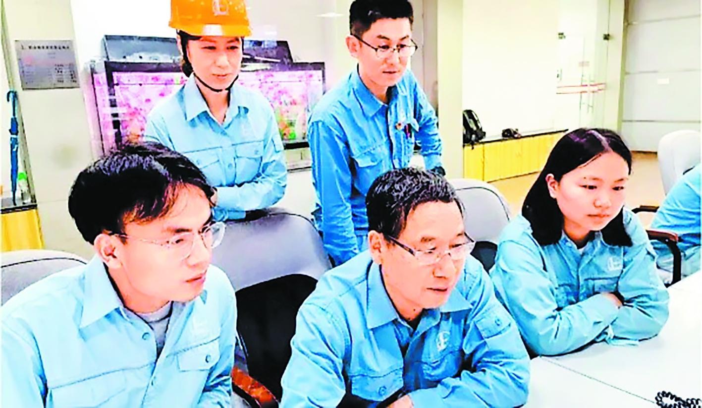 流化床反应器直径_变径流化床催化反应工程技术_流化床变径分区多反应区