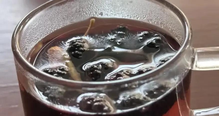 长期喝黑枸杞皮肤好得不得了_办公室眼干红枸杞黑桑葚麦冬茶_上班族护眼饮品配方