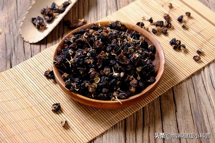 黑枸杞花青素抗氧化作用_长期喝黑枸杞皮肤好得不得了_黑枸杞补肾护眼功效