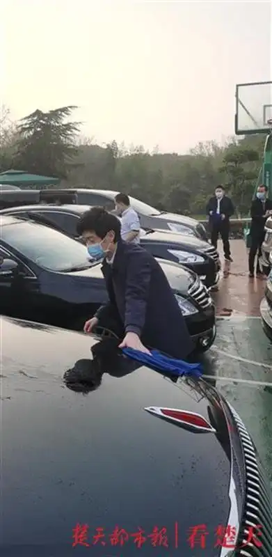 湖北省委接待车队_疫情防控车辆保障_干休所车队