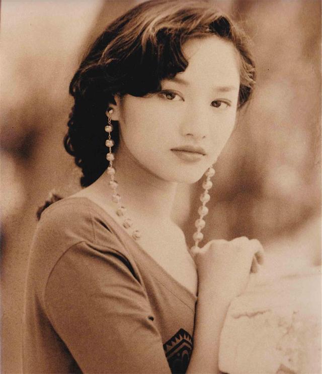李亚鹏前任瞿颖_李亚鹏现在女友照片_瞿颖感情经历