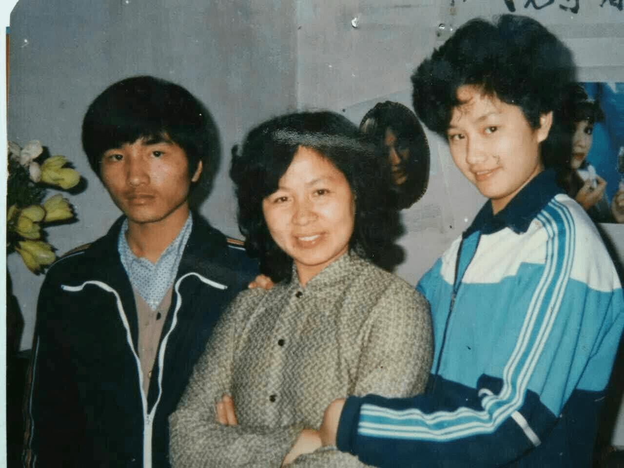 李亚鹏前任瞿颖_瞿颖感情经历_李亚鹏现在女友照片