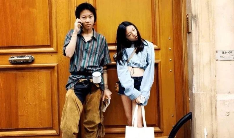 王菲窦唯离婚后窦靖童生活_李亚鹏窦靖童一家温馨聚会_李亚鹏现在女友照片