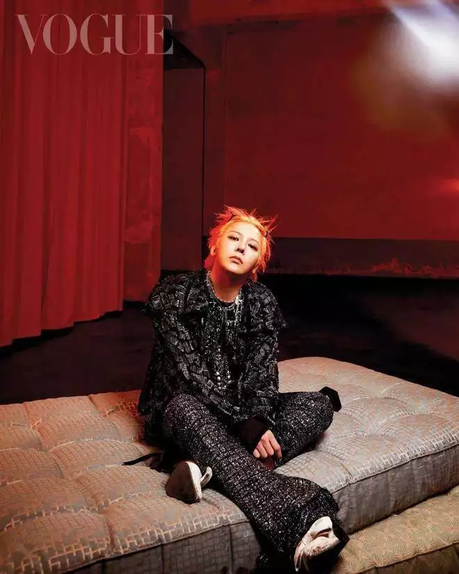 权志龙 时尚地位 杂志封面_权志龙 香奈儿 Vogue Korea 封面_vogue官网