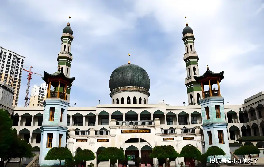 西宁旅游攻略_塔尔寺壁画青海湖_西宁文化公园具体