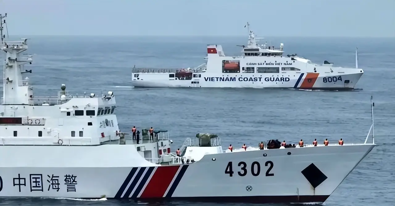 东海钓鱼岛局势紧张 日本渔船中国海警对峙 夜间行动历史背景_中国渔船钓鱼岛沉没
