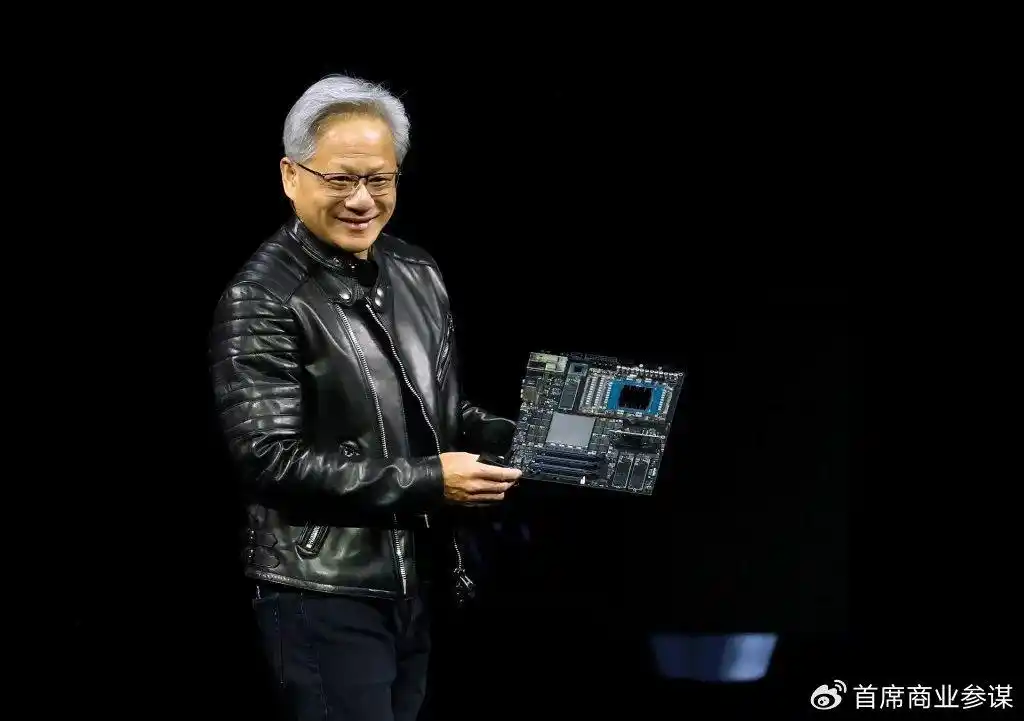 英伟达黄仁勋访华 H20芯片出口限制 中美科技博弈_黄仁勋：芯片不是浓缩铀 卖中国咋了