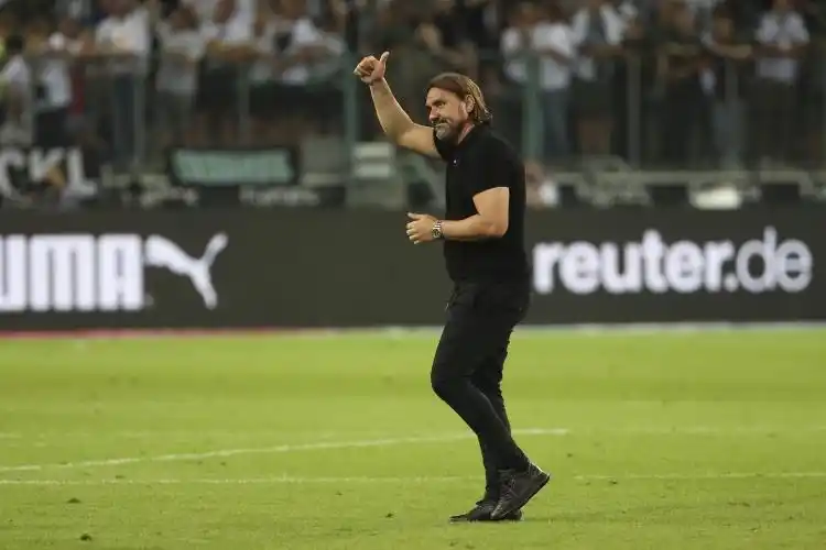 英超第32轮曼联vs利兹联比赛回顾_英超-曼联客场1-2遭十人纽卡绝杀_奥卡福双响门线解围