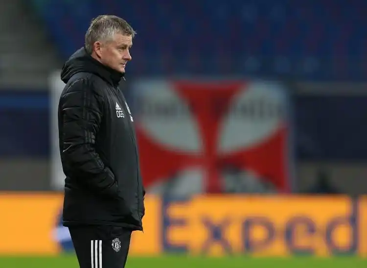 英超第8轮莱斯特城曼联比赛战报_英超第8轮切尔西布伦特福德比赛战报_英超-曼联客场1-2遭十人纽卡绝杀