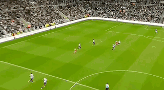 英超阿森纳客场2-1逆转纽卡斯尔联_英超-曼联客场1-2遭十人纽卡绝杀_梅里诺补时绝杀