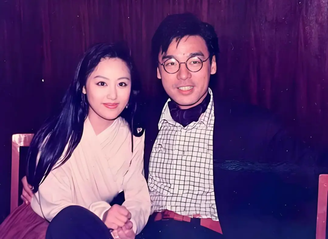 钟镇涛潇洒哥_ 钟镇涛 章小蕙 离婚 _钟镇涛 早年经历 