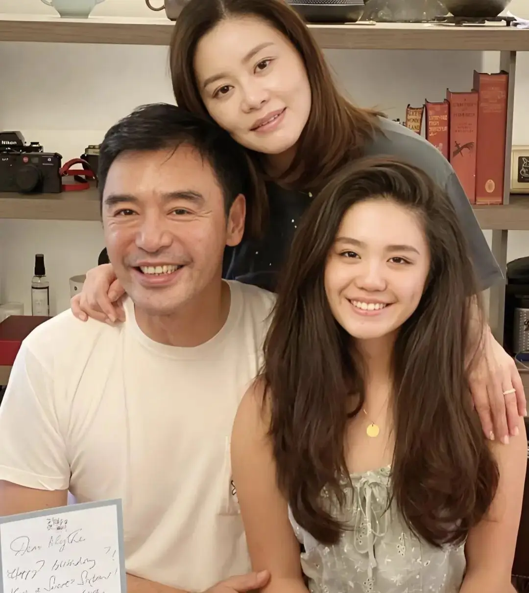 钟镇涛潇洒哥_钟镇涛 早年经历 _ 钟镇涛 章小蕙 离婚 