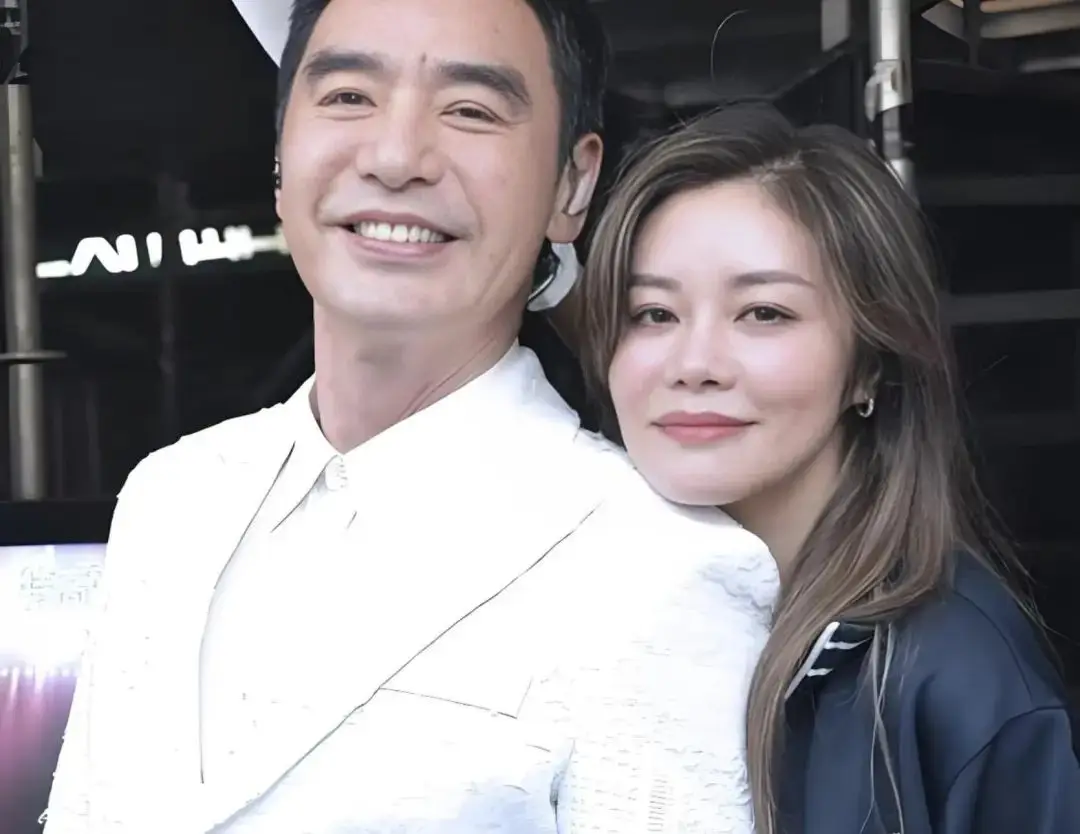 钟镇涛 早年经历 _ 钟镇涛 章小蕙 离婚 _钟镇涛潇洒哥