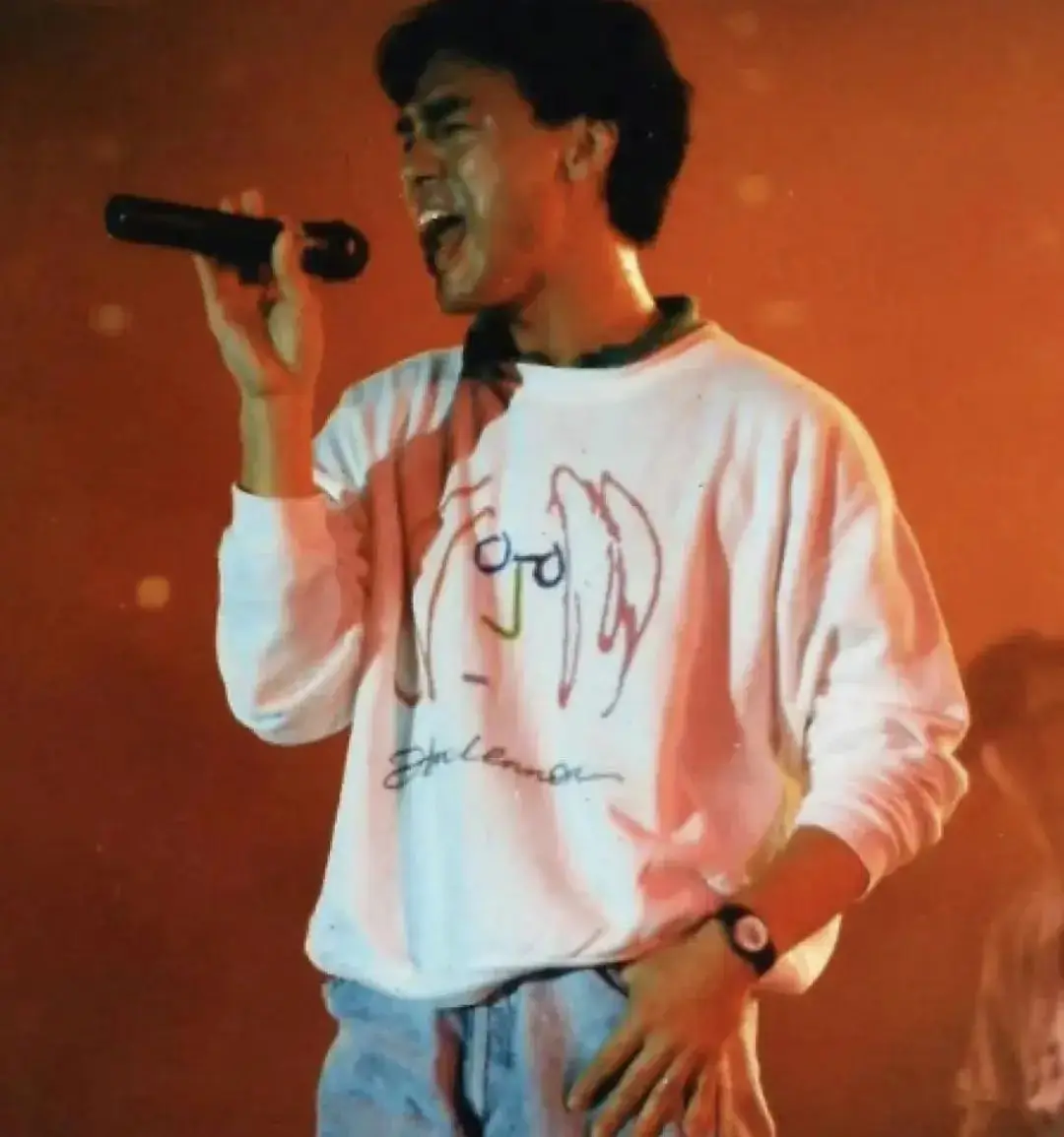  钟镇涛 章小蕙 离婚 _钟镇涛潇洒哥_钟镇涛 早年经历 