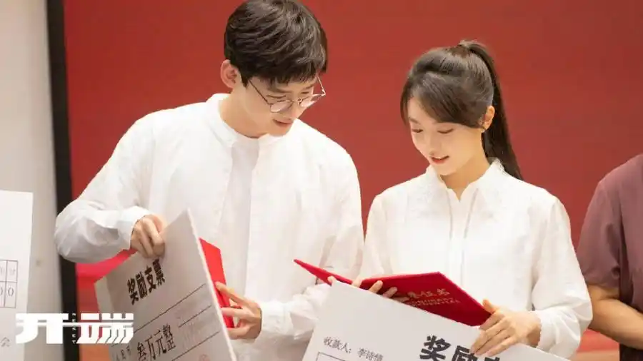 源代码的结局是什么意思_开端大结局 无限循环剧 小人物众生相