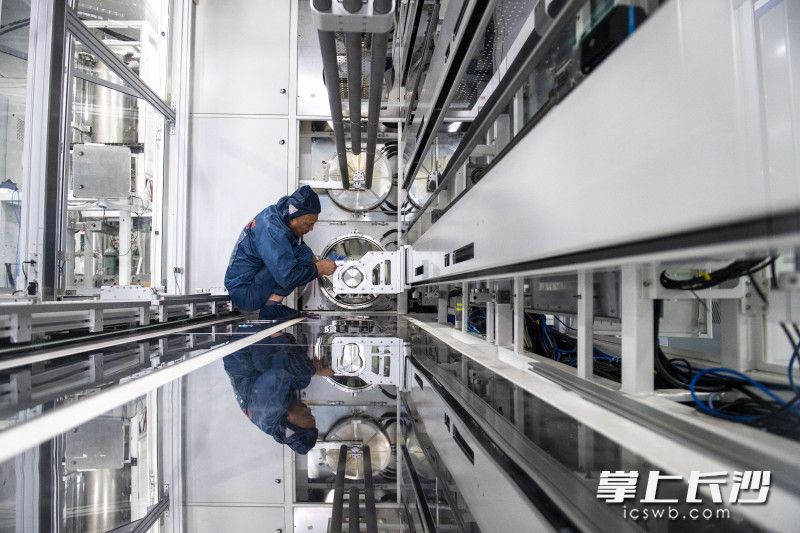 晶硅太阳能电池工作原理_长沙高新区光伏装备_TOPCon电池技术研发