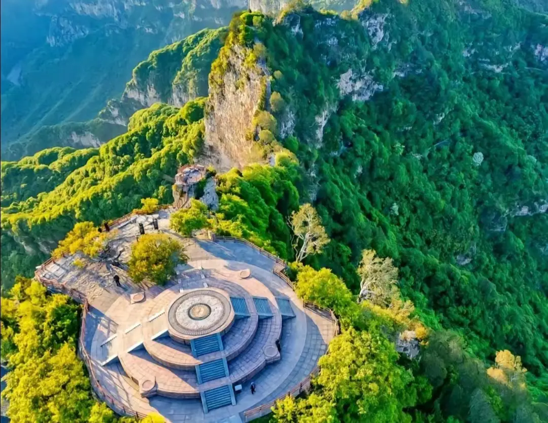 焦作市旅游景点_焦作市太极拳发源地_焦作烈士纪念碑