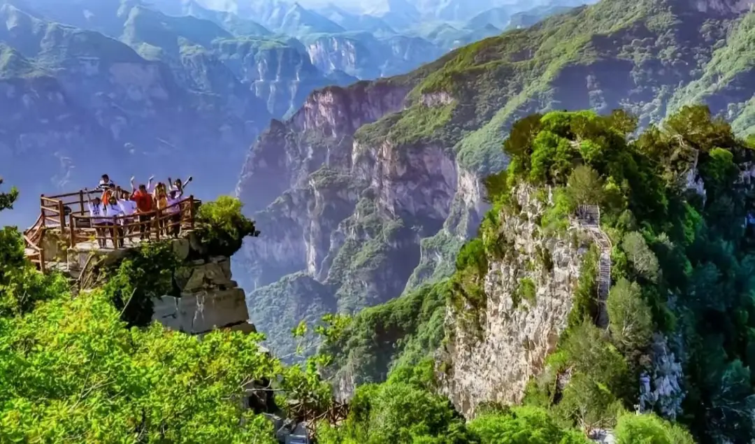焦作市旅游景点_焦作烈士纪念碑_焦作市太极拳发源地