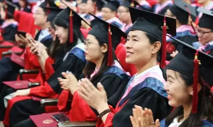 恶之平庸刘瑜读后感_刘瑜观点_文科博士评价