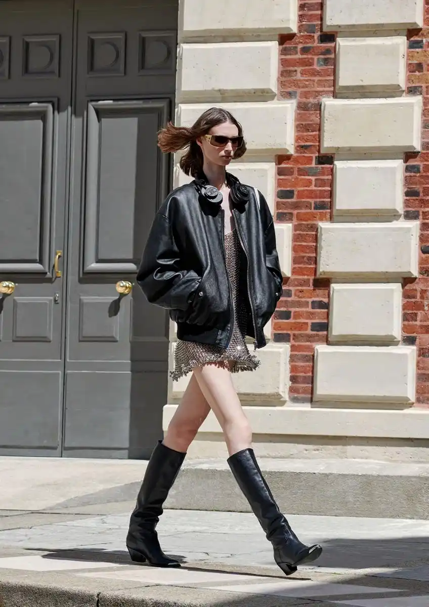 Hedi Slimane Triomphe耳机_CELINE Triomphe耳罩式耳机_耳罩式耳机