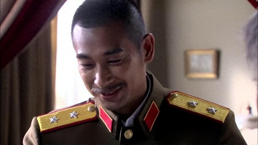 55式军衔标志_军事题材影视作品军服错误_55式军服穿帮镜头