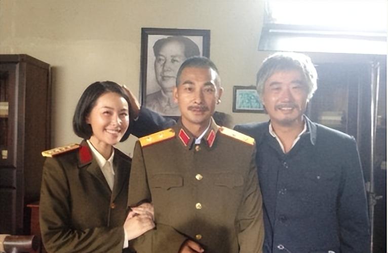 军事题材影视作品军服错误_55式军服穿帮镜头_55式军衔标志