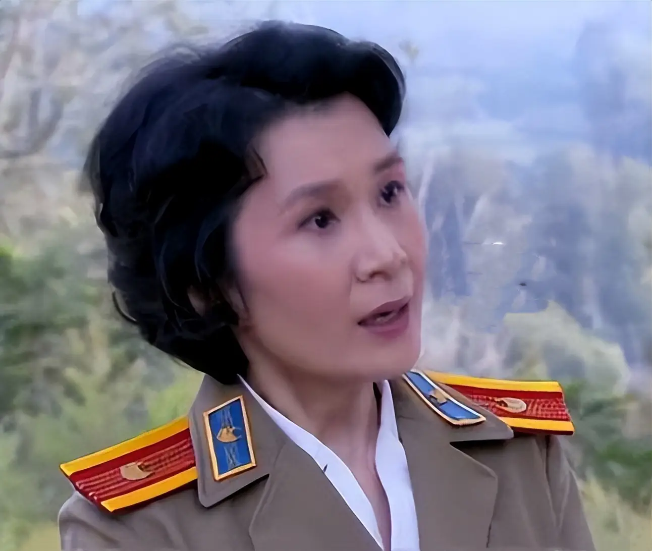 55式军衔标志_55式军服穿帮镜头_军事题材影视作品军服错误